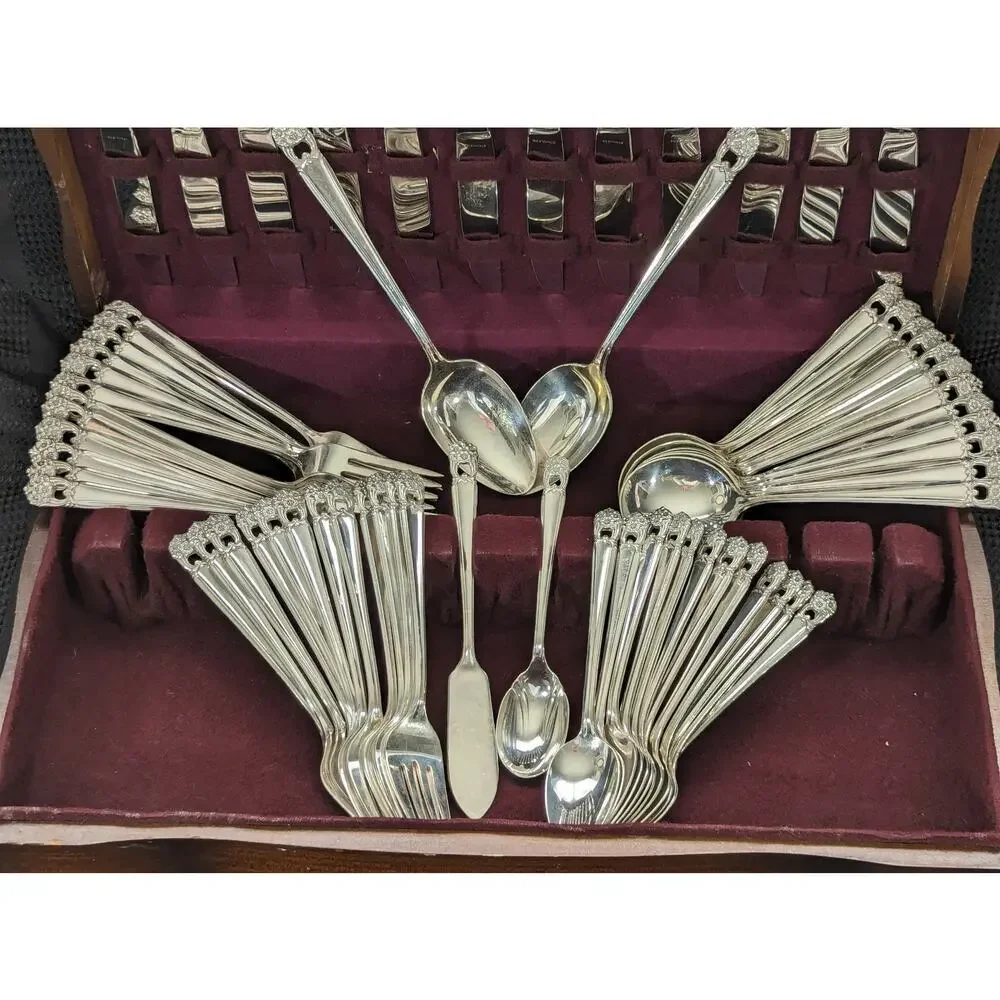 ANTIQUE PIERCED I/S SILVERPLATE 